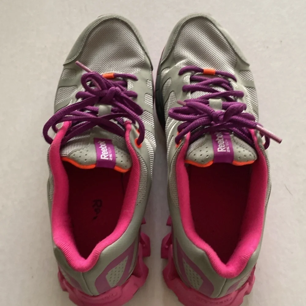 Reebok Zigtech Women’s Running Shoes Size 6.5 Men’s or 8 Women’s